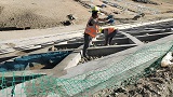 高速公路護(hù)坡綠化工程保水劑現(xiàn)場